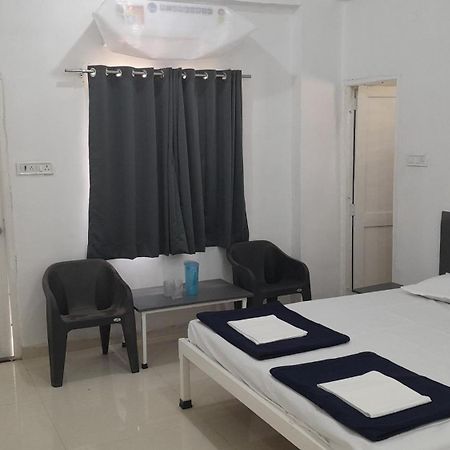 Hotel Gulati Suites Washim Zewnętrze zdjęcie
